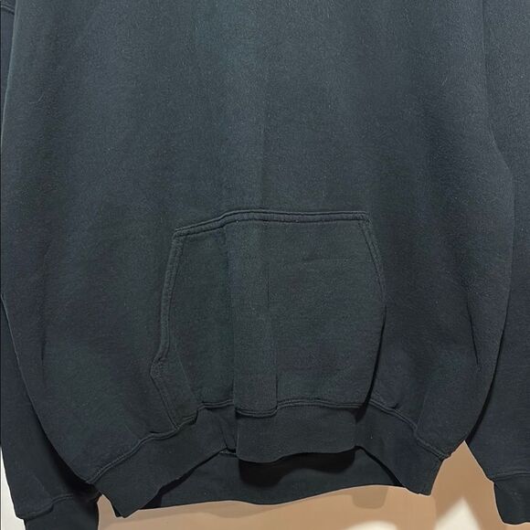 Gildan Black Sweatshirt Classic Pullover Hoodie - Picture 3 of 8